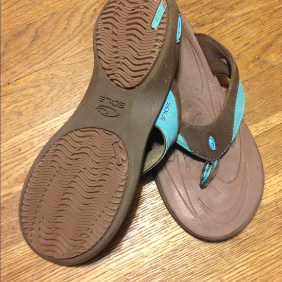 Sole - Picture 3 of 4